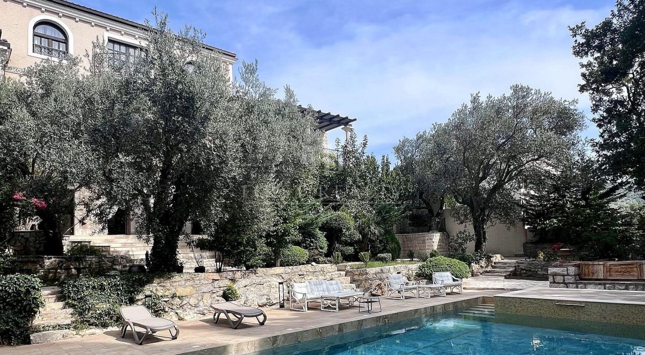 Вилла в Режевичах, Черногория, 550 м² - фото 4