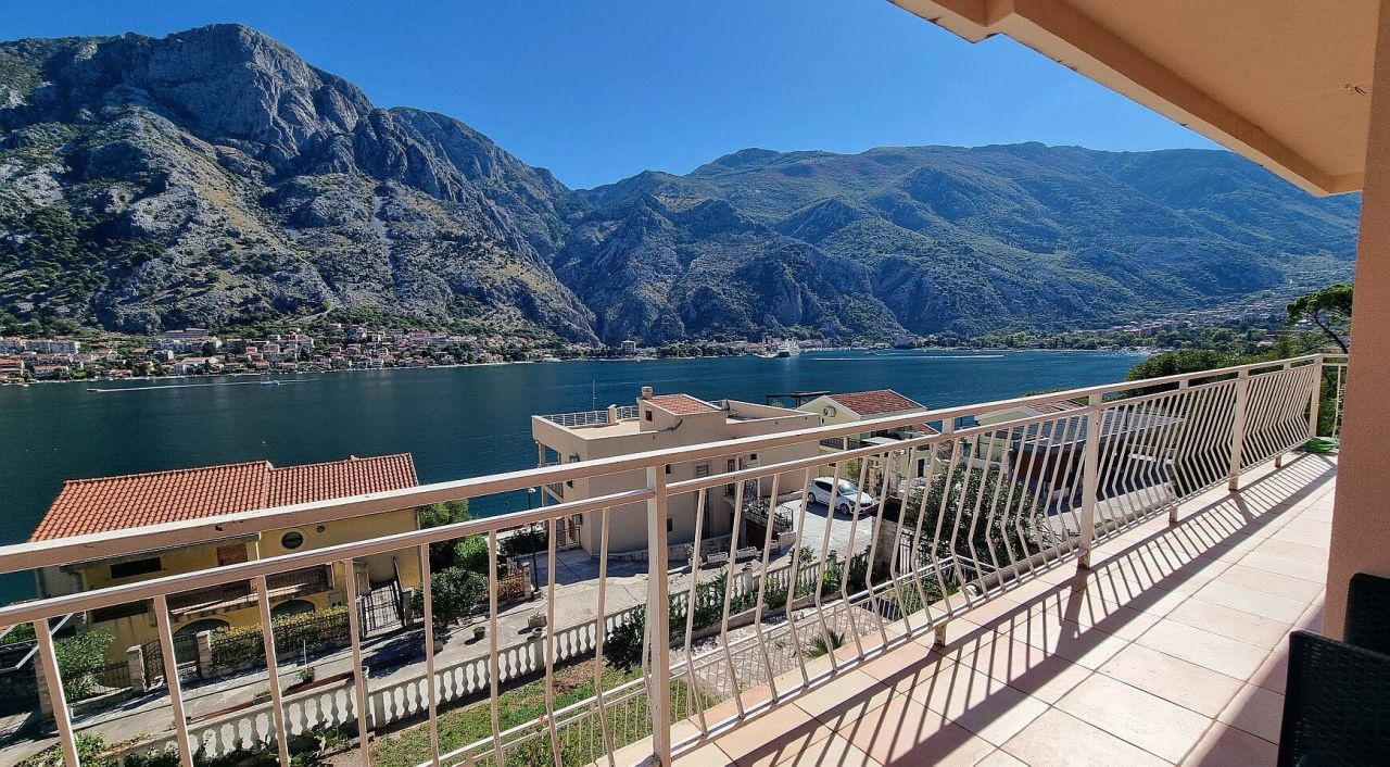 Дом в Муо, Черногория, 222 м² - фото 1