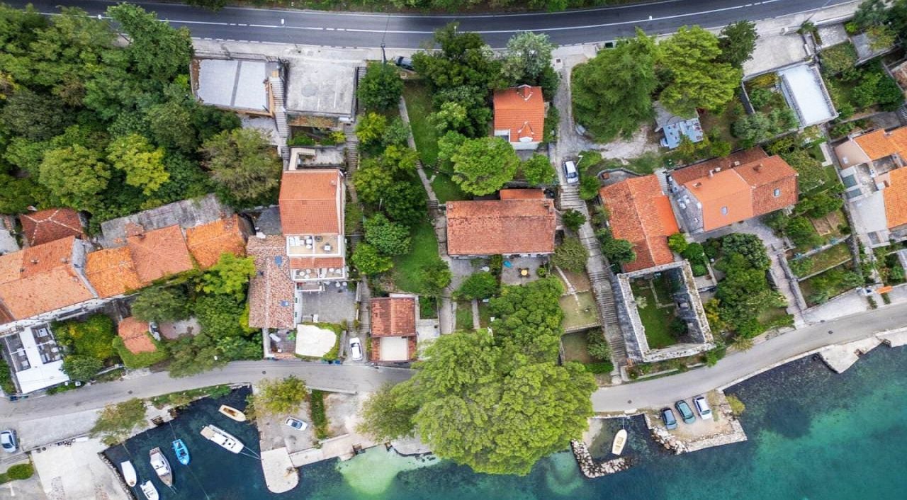 Дом в Доброте, Черногория, 170 м² - фото 7