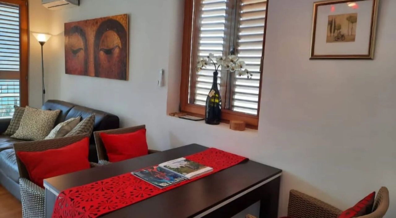 Квартира в Доброте, Черногория, 59 м² - фото 5