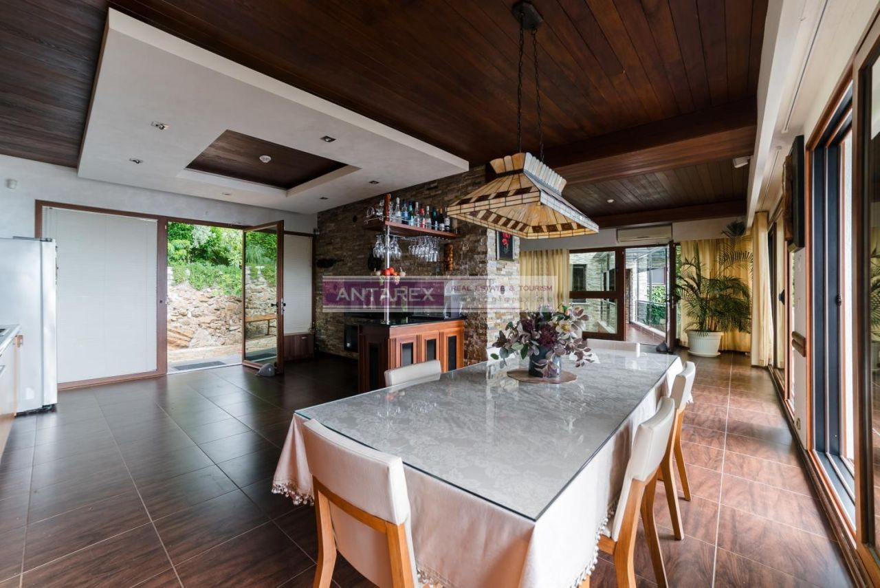 Вилла в Бечичи, Черногория, 300 м² - фото 6