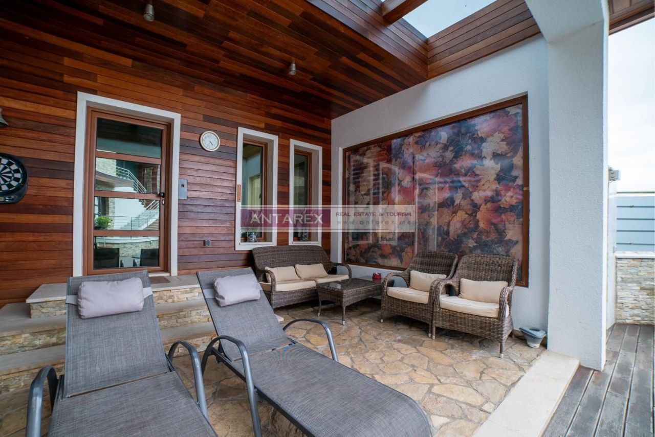 Вилла в Бечичи, Черногория, 300 м² - фото 16