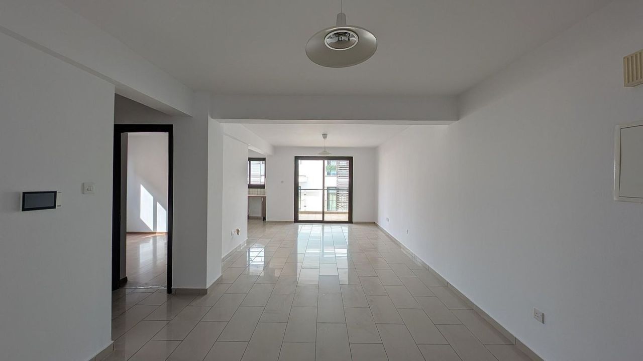 Апартаменты в Лимасоле, Кипр, 76 м² - фото 1