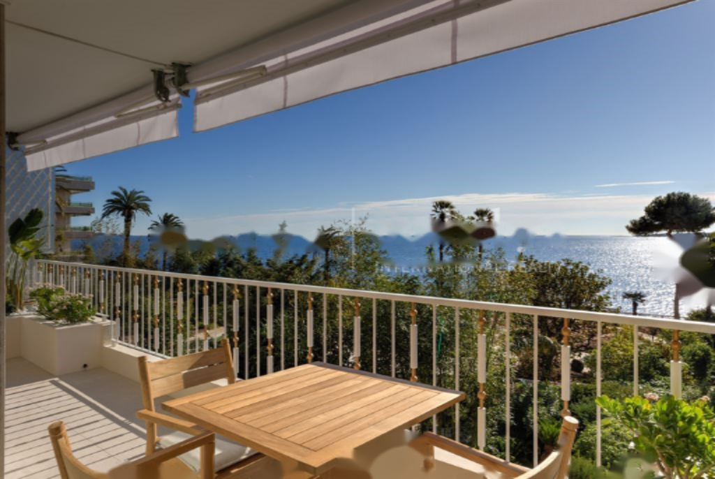 Квартира в Каннах, Франция, 102 м² - фото 1