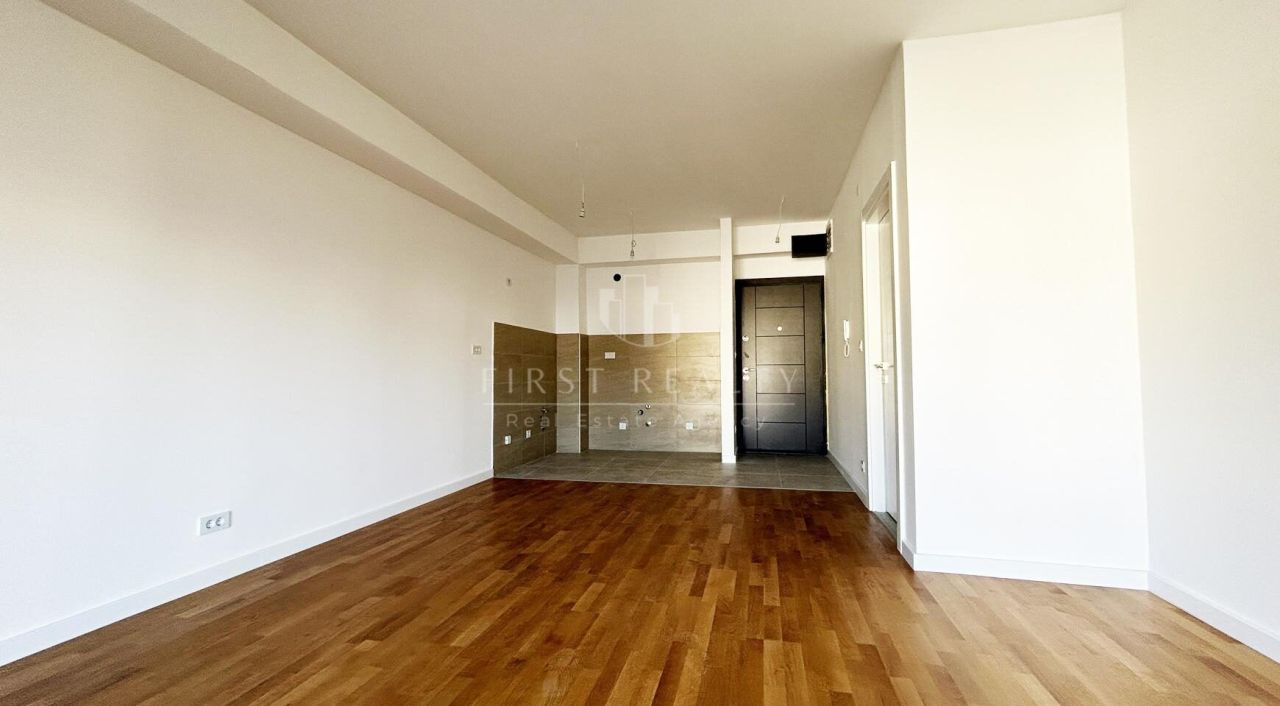 Квартира в Тивате, Черногория, 48 м² - фото 3