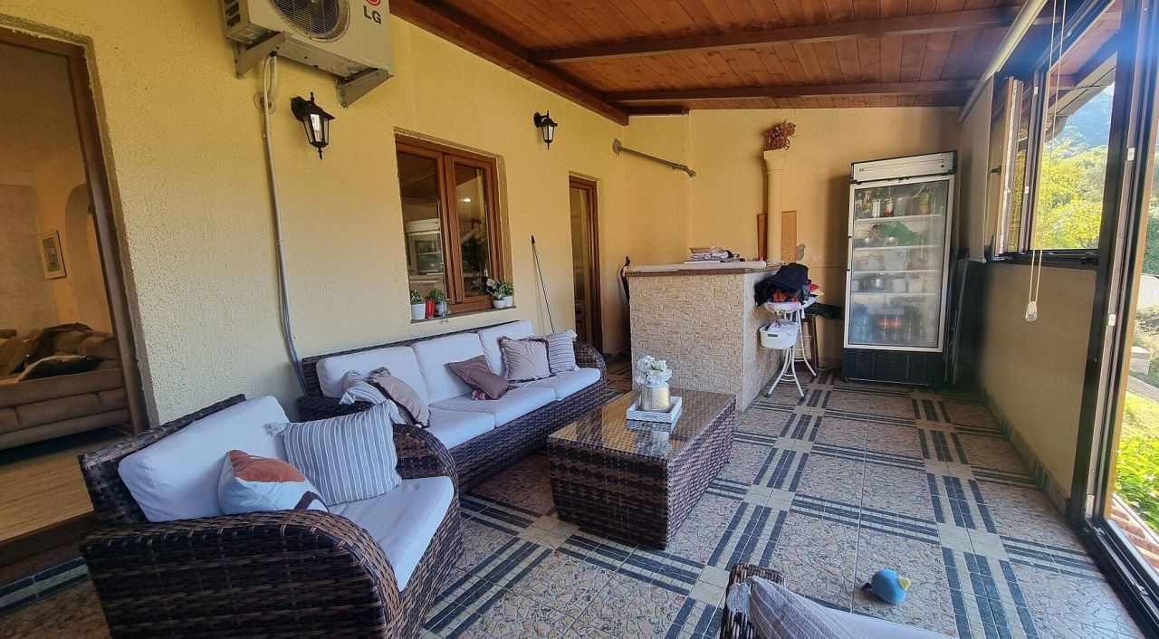 Квартира в Доброте, Черногория, 150 м² - фото 5