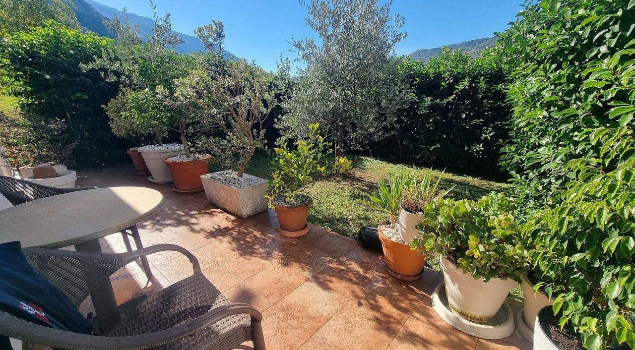 Квартира в Доброте, Черногория, 150 м² - фото 14