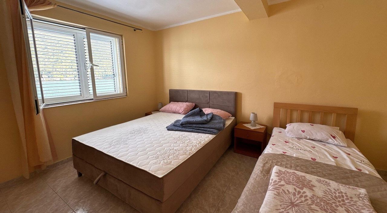 Дом в Тивате, Черногория, 257 м² - фото 10