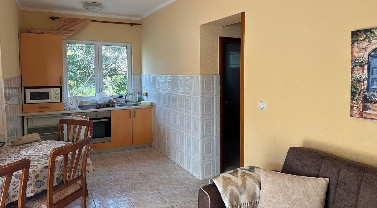 Дом в Тивате, Черногория, 257 м² - фото 8