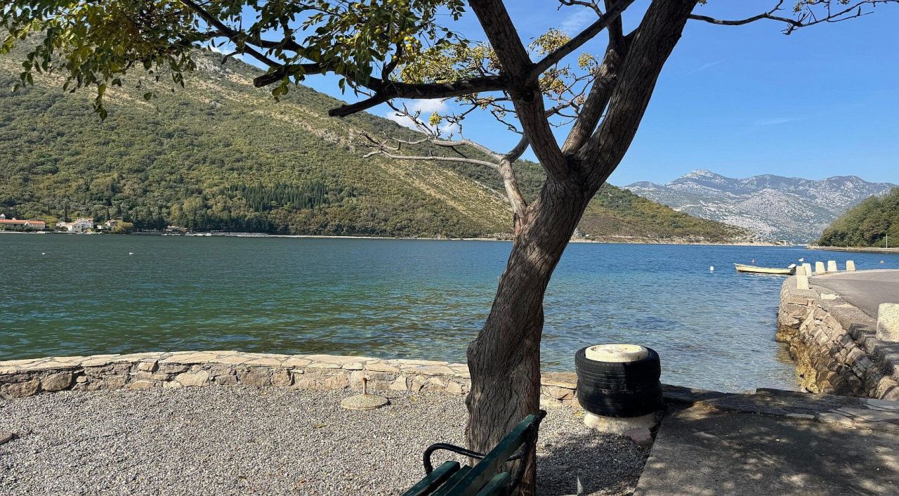 Дом в Тивате, Черногория, 257 м² - фото 17