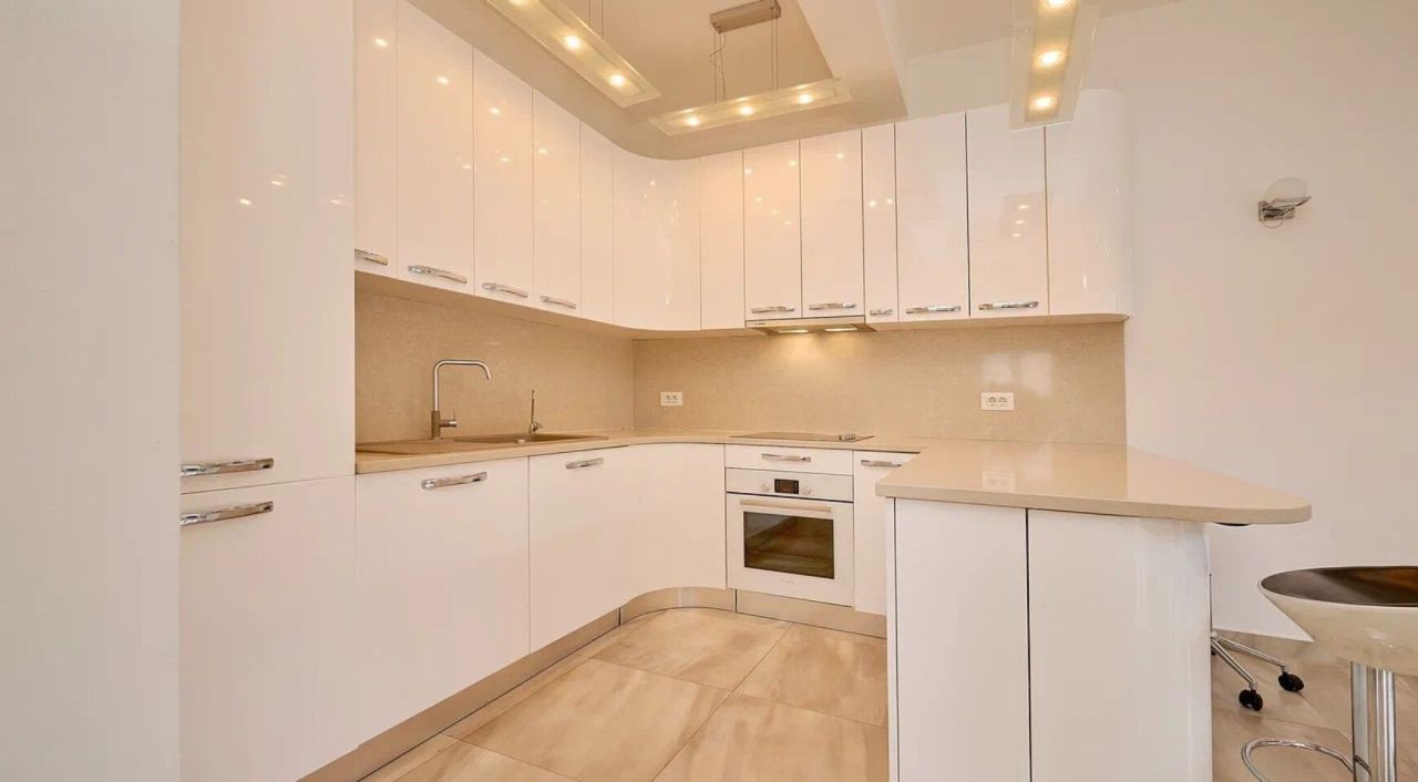 Квартира в Которе, Черногория, 108 м² - фото 5