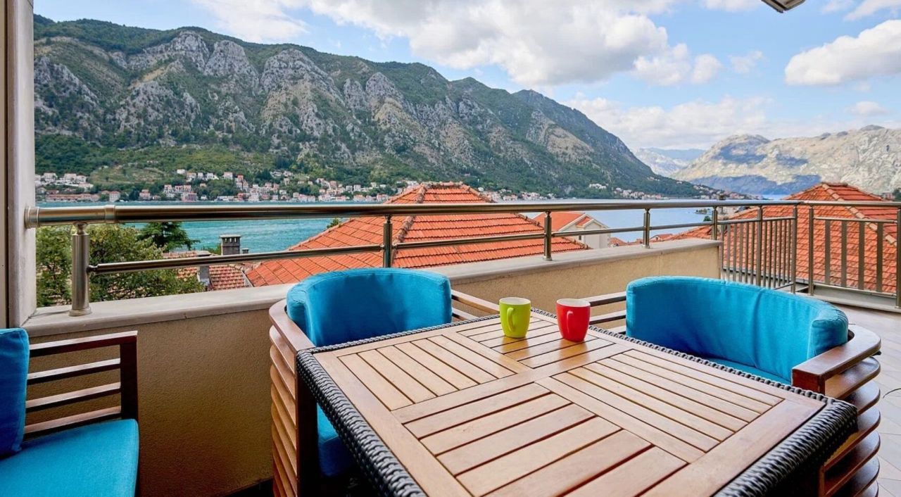 Квартира в Которе, Черногория, 108 м² - фото 1