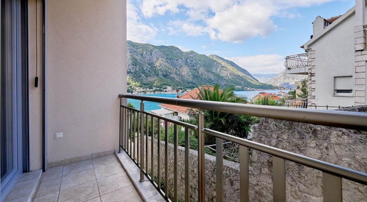 Квартира в Которе, Черногория, 108 м² - фото 17