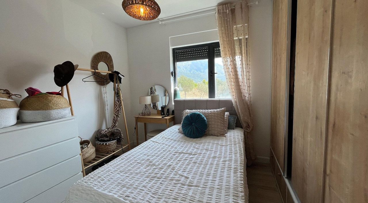 Квартира в Тивате, Черногория, 47 м² - фото 3