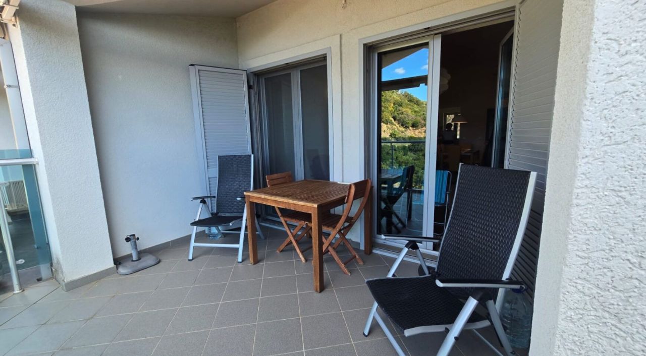 Квартира в Петроваце, Черногория, 93 м² - фото 3