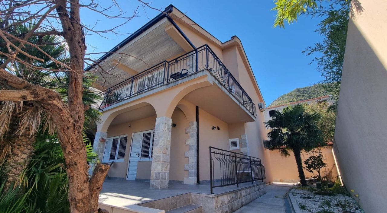 Дом в Прчани, Черногория, 140 м² - фото 5