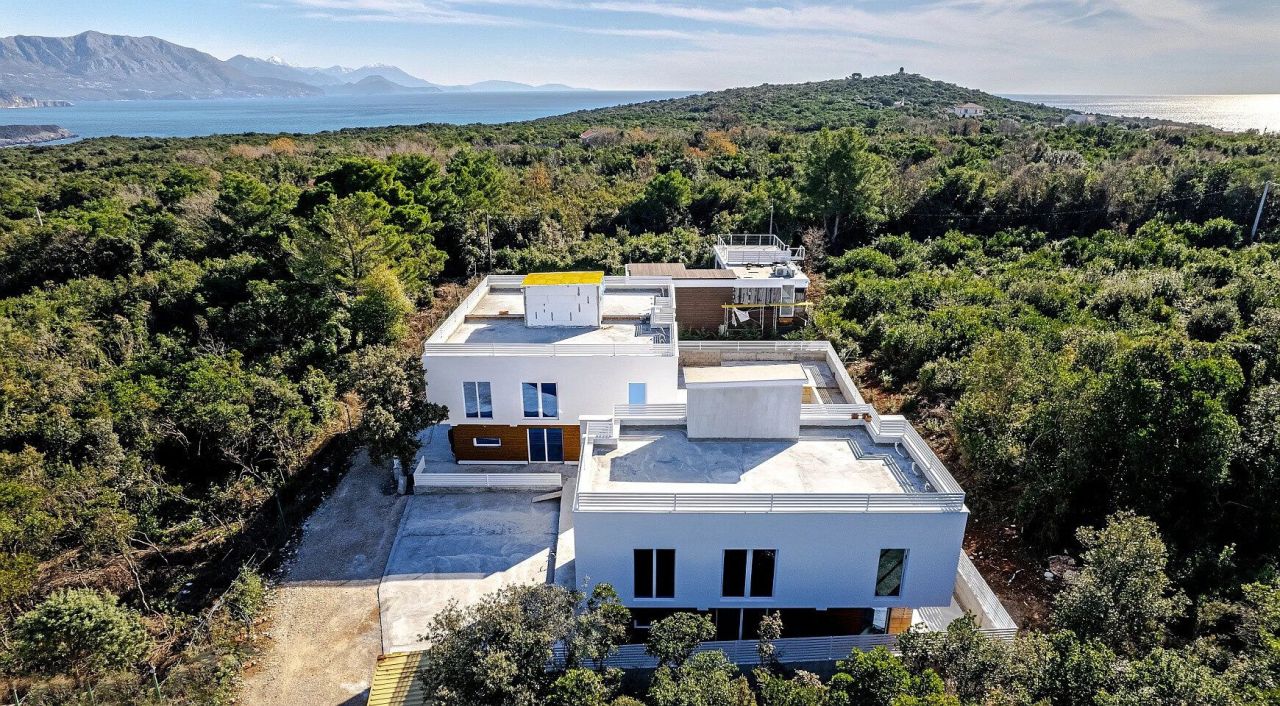 Вилла в Кримовице, Черногория, 420 м² - фото 2