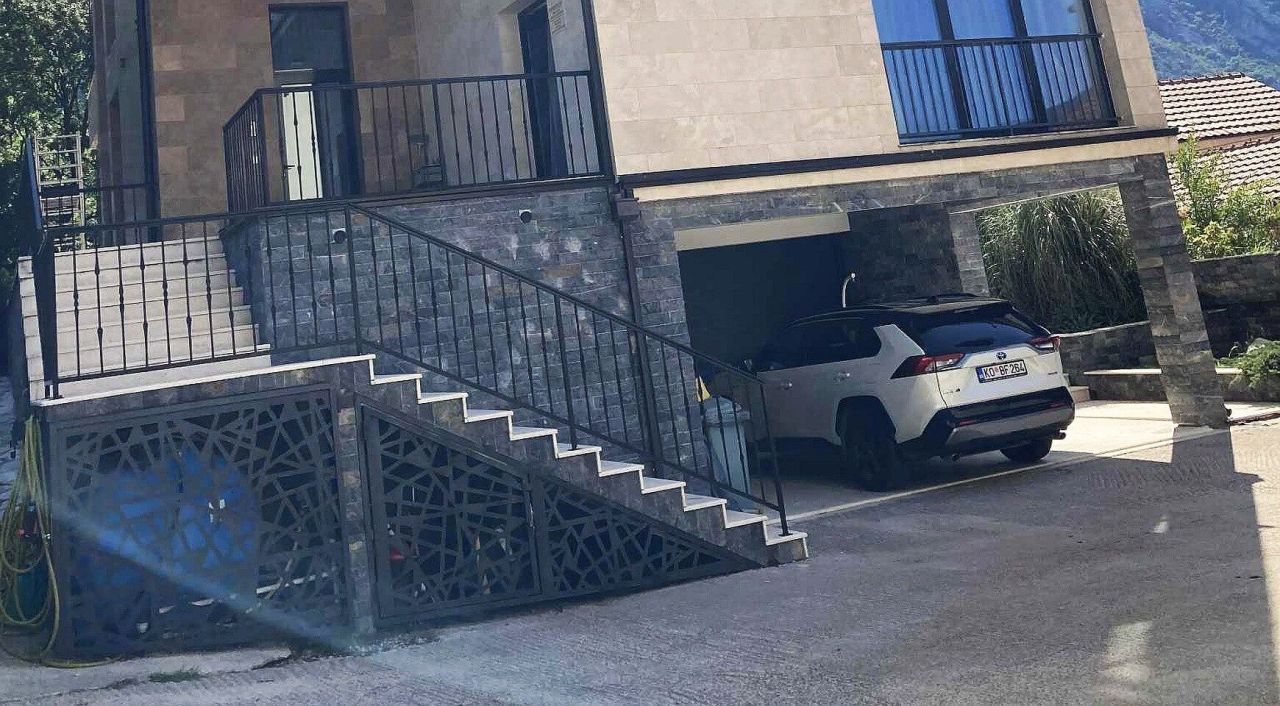 Вилла в Ораховаце, Черногория, 428 м² - фото 2