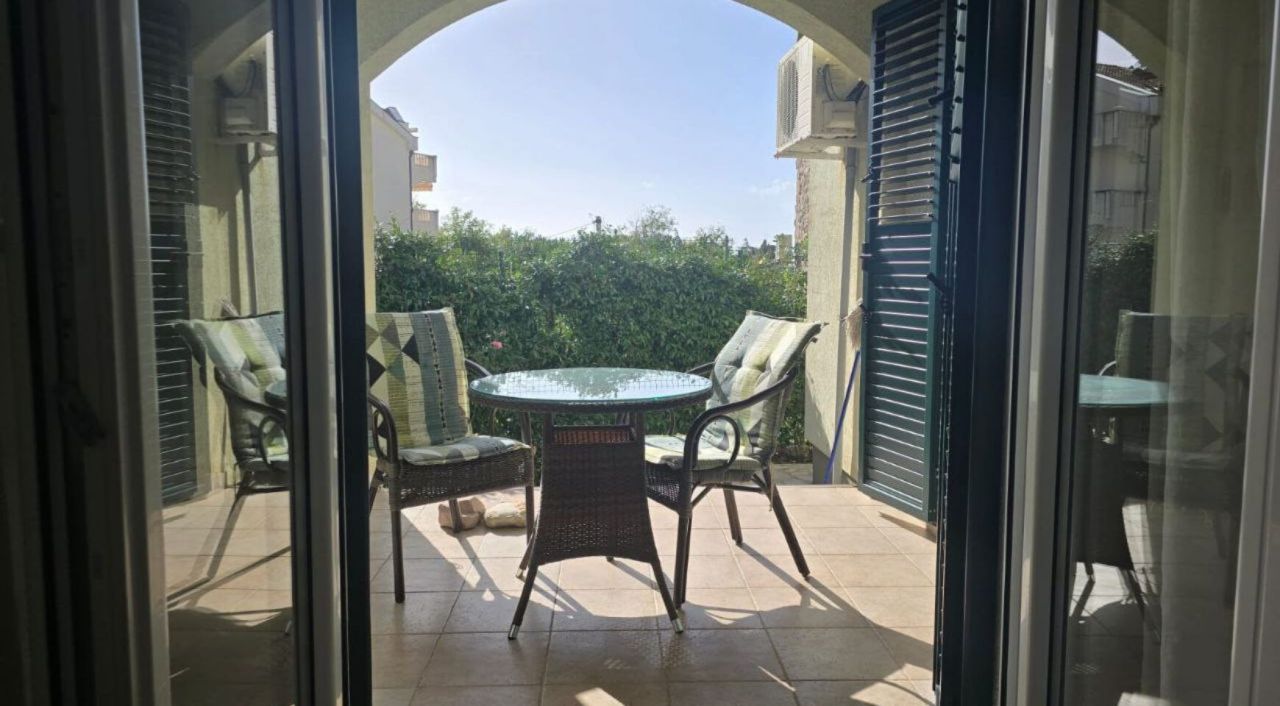 Квартира в Петроваце, Черногория, 49 м² - фото 1