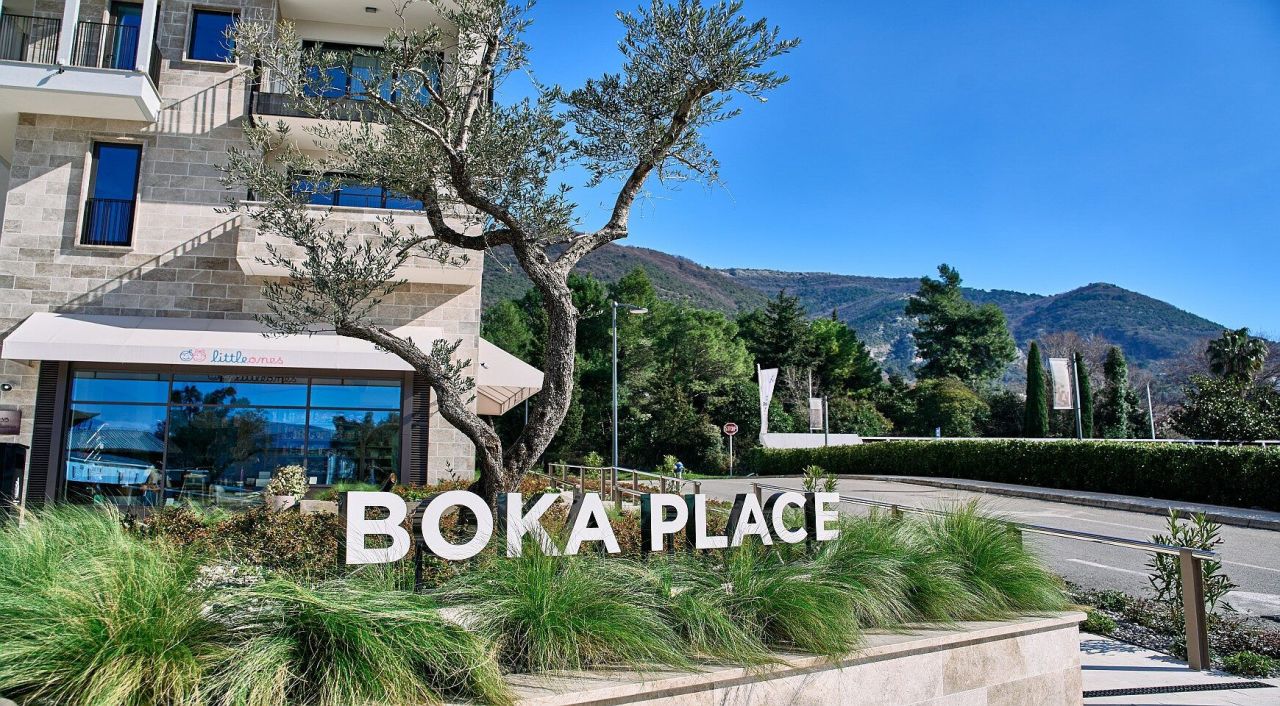 Квартира в Тивате, Черногория, 102 м² - фото 1