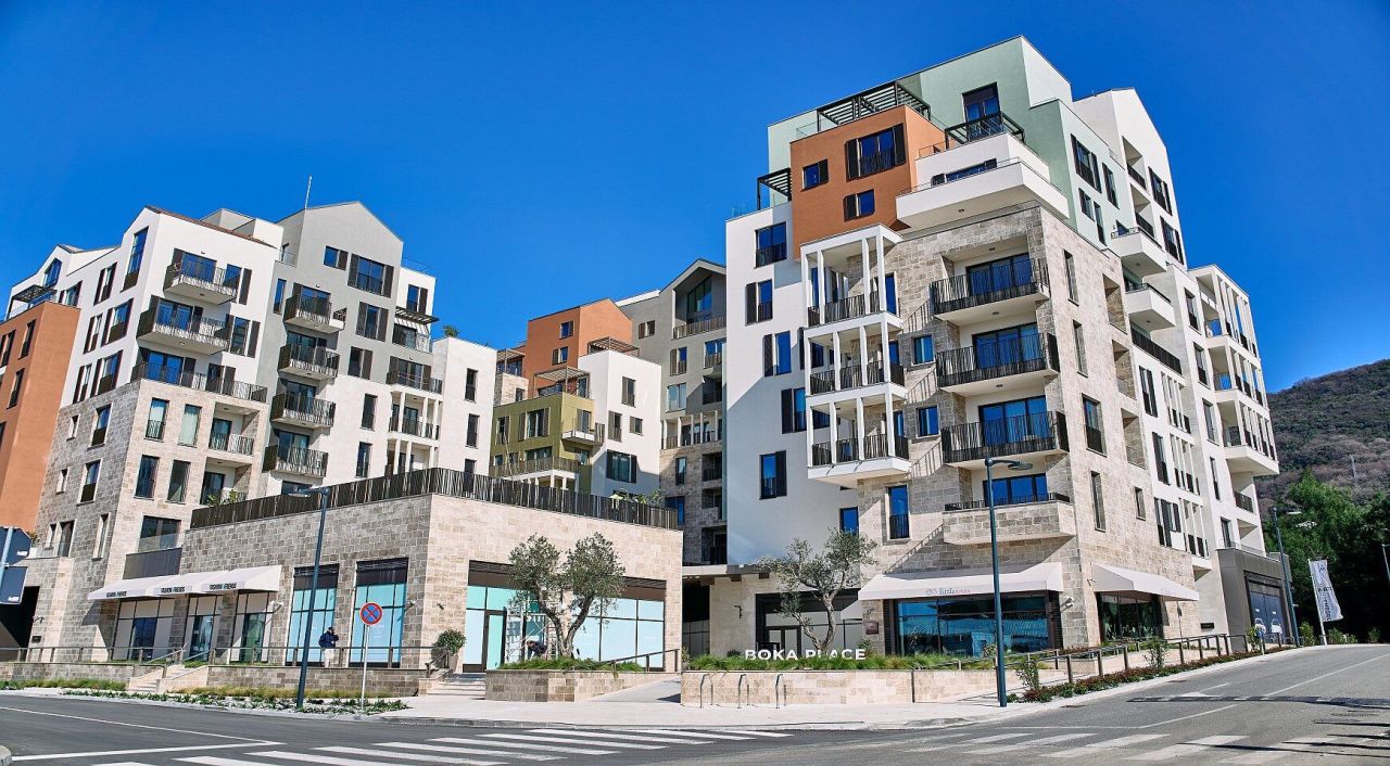 Квартира в Тивате, Черногория, 102 м² - фото 2