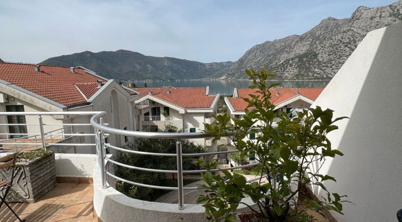 Квартира в Рисане, Черногория, 130 м² - фото 5