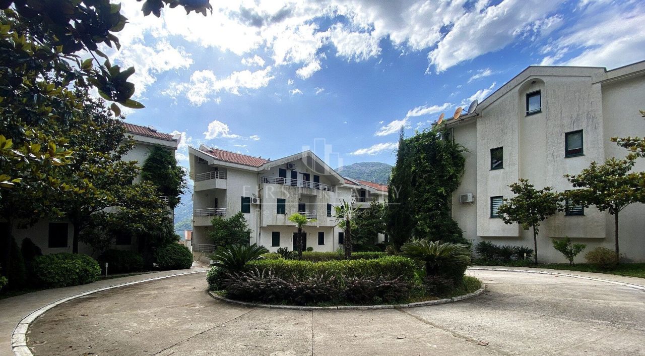 Квартира в Рисане, Черногория, 130 м² - фото 4