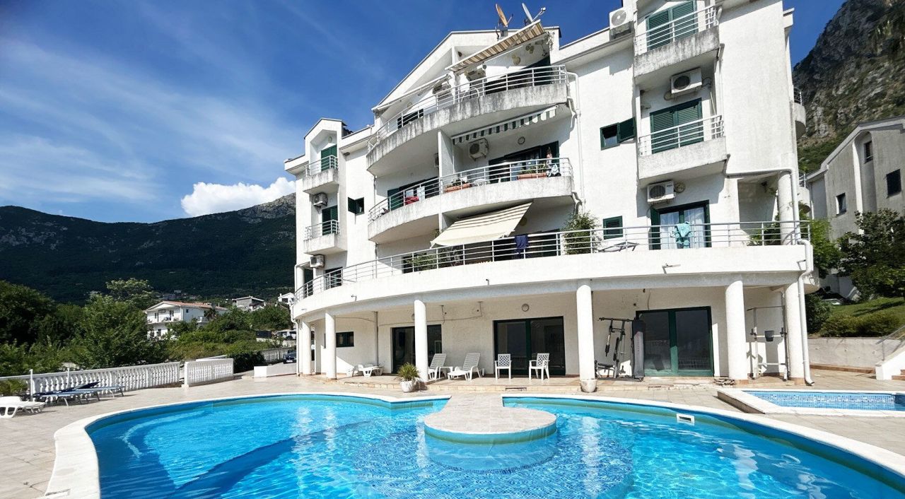 Квартира в Рисане, Черногория, 130 м² - фото 1