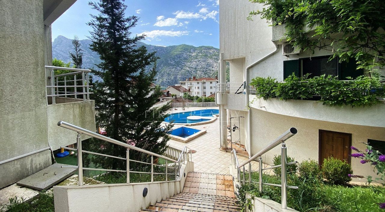 Квартира в Рисане, Черногория, 130 м² - фото 2