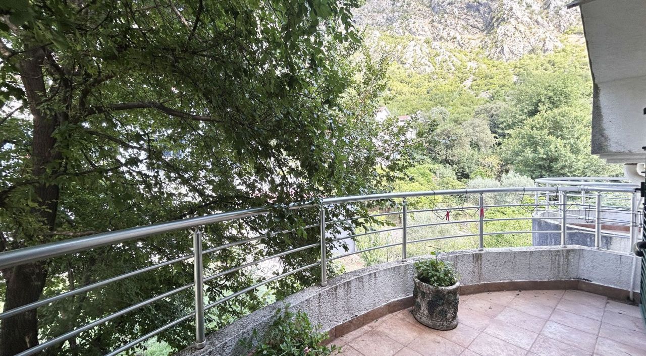 Квартира в Рисане, Черногория, 130 м² - фото 14