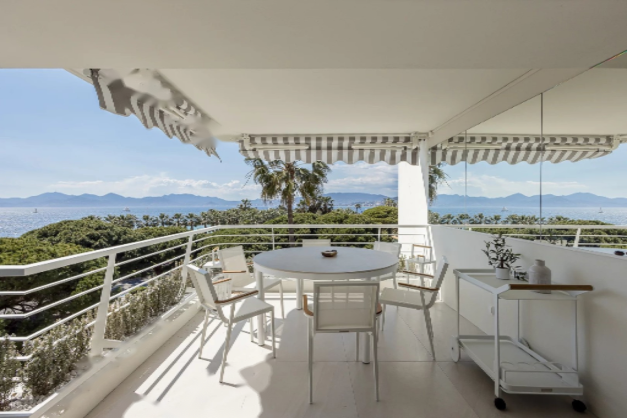 Квартира в Каннах, Франция, 110 м² - фото 1