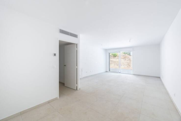 Квартира в Каннах, Франция, 68 м² - фото 1