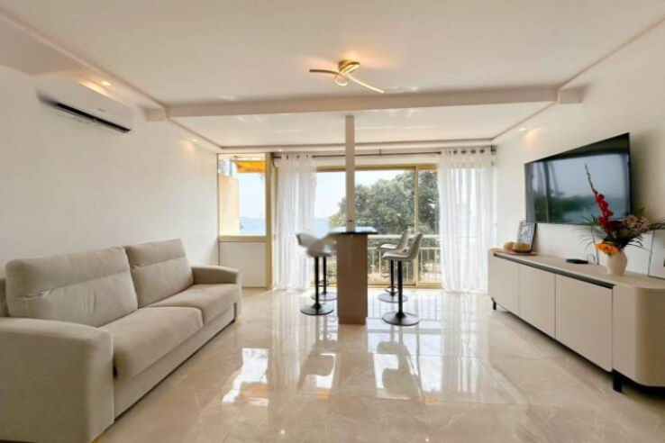 Квартира в Каннах, Франция, 33 м² - фото 1