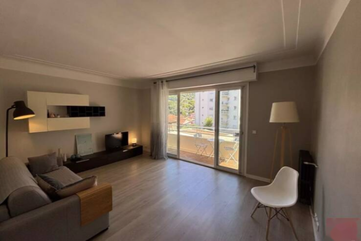 Квартира в Каннах, Франция, 40 м² - фото 1