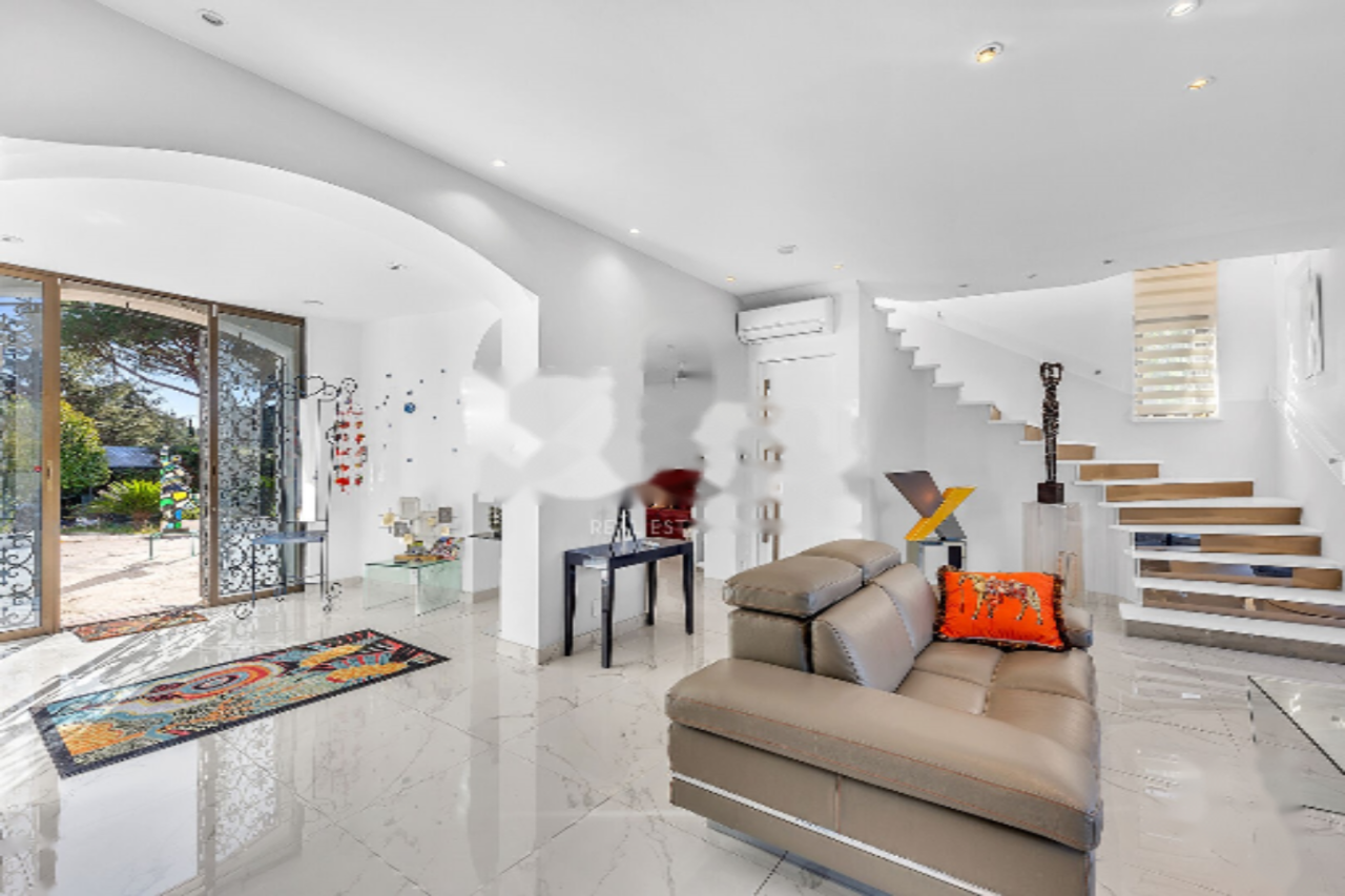 Квартира в Каннах, Франция, 291 м² - фото 3