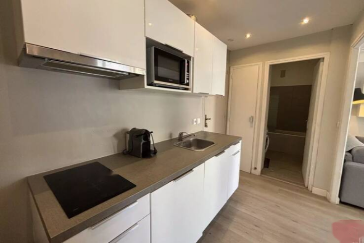 Квартира в Каннах, Франция, 40 м² - фото 2