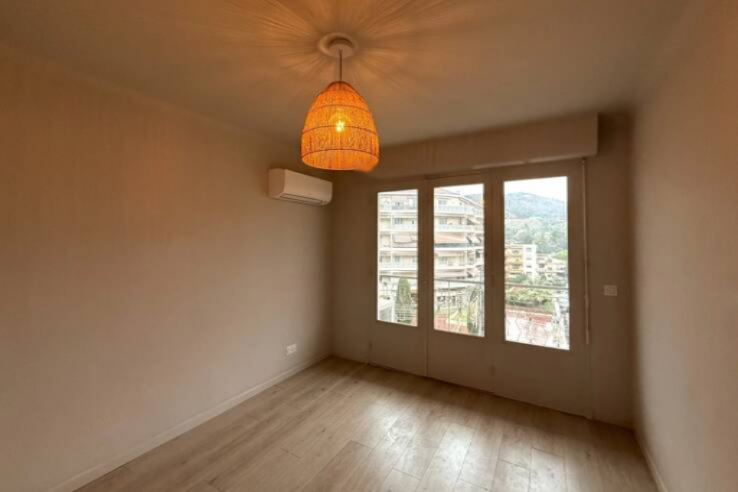 Квартира в Каннах, Франция, 40 м² - фото 2