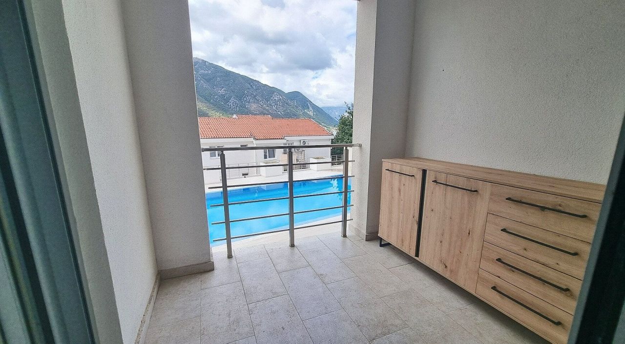 Квартира в Доброте, Черногория, 83 м² - фото 13