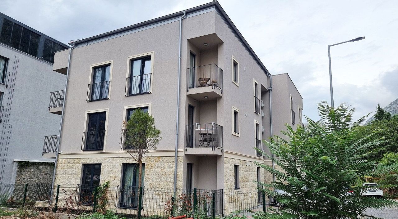 Апартаменты в Доброте, Черногория, 38 м² - фото 2