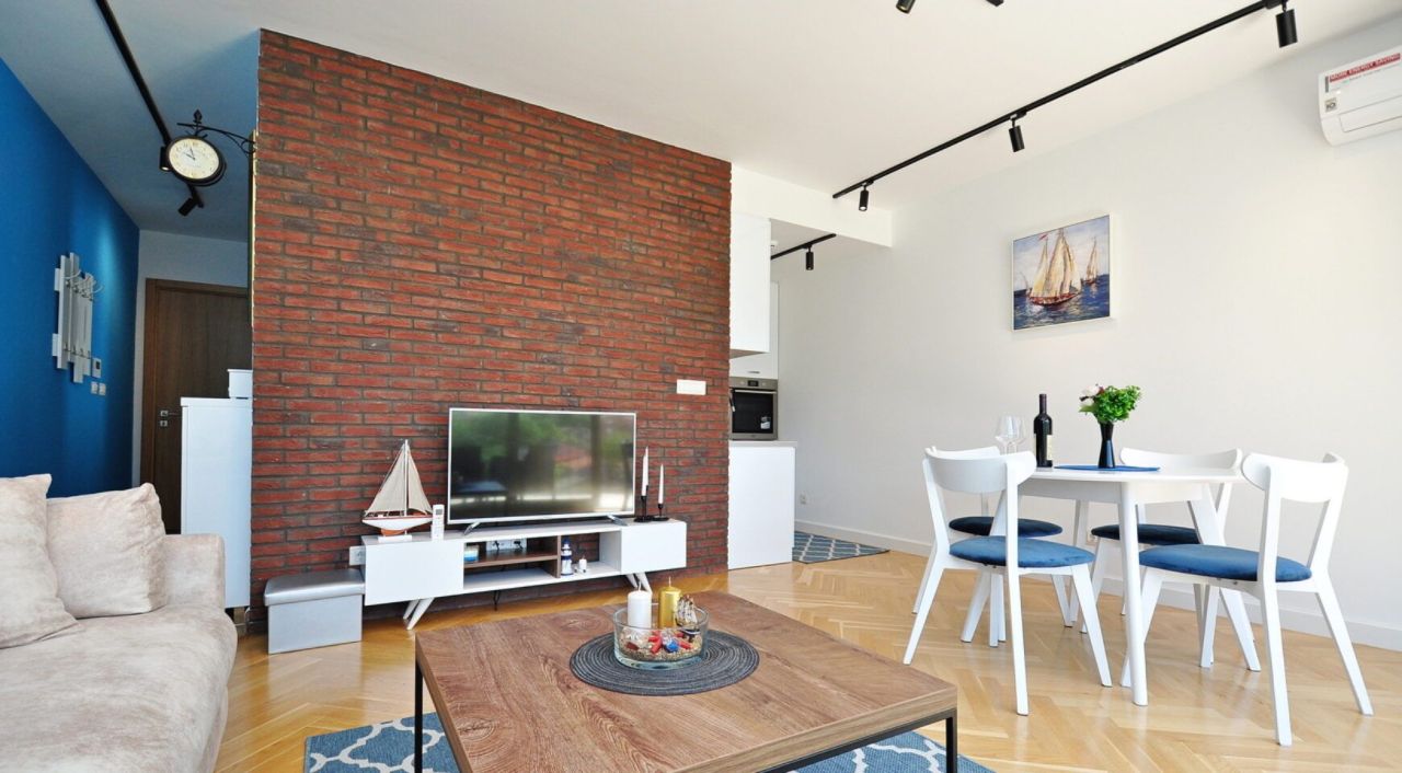 Апартаменты в Доброте, Черногория, 52 м² - фото 4