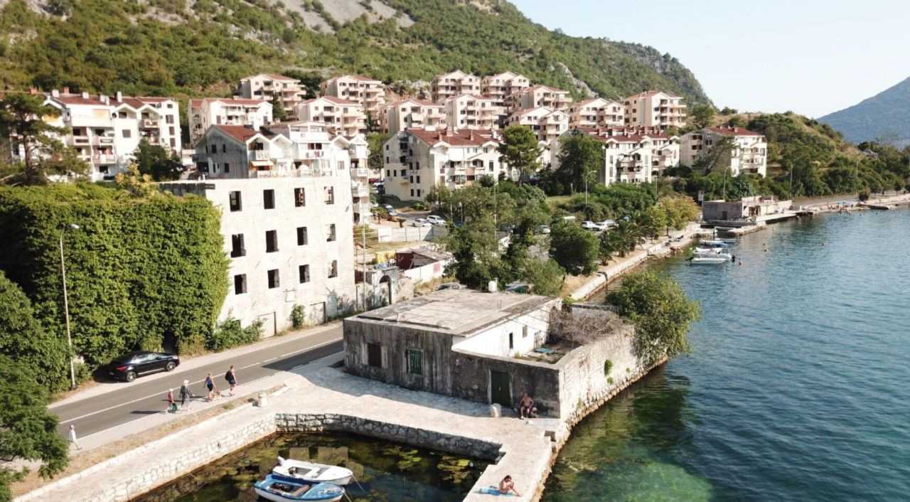 Земля в Рисане, Черногория, 2 000 м² - фото 6