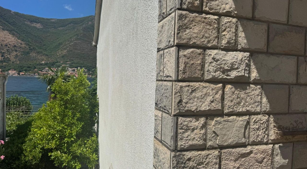 Вилла в Доброте, Черногория, 160 м² - фото 15