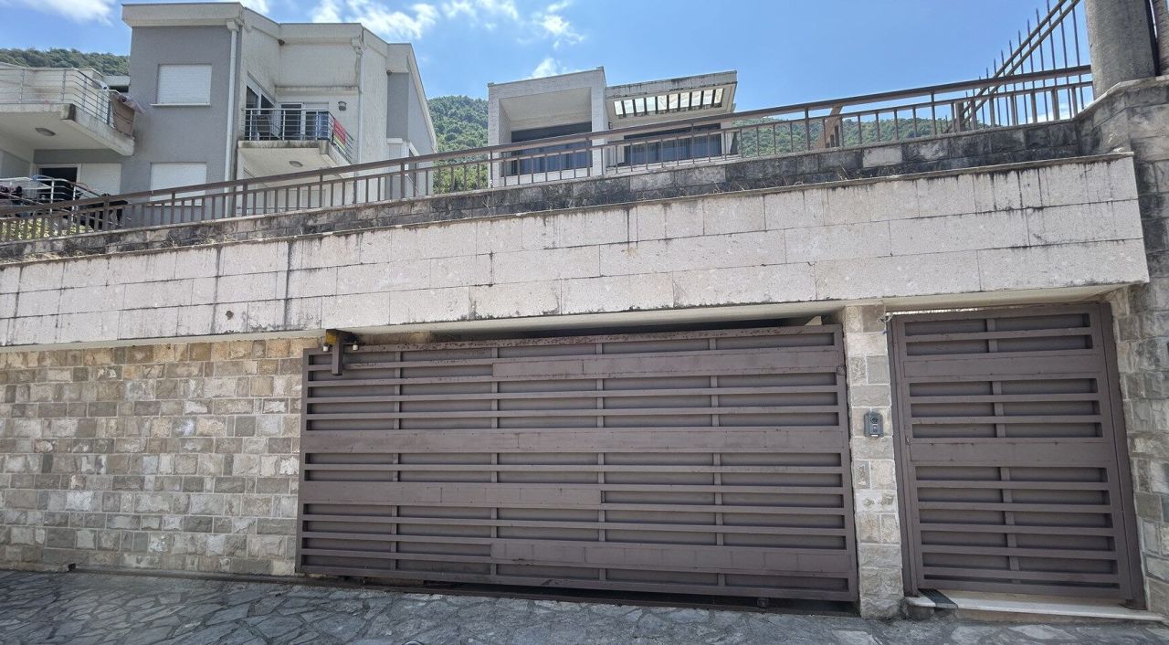 Вилла в Столиве, Черногория, 250 м² - фото 18