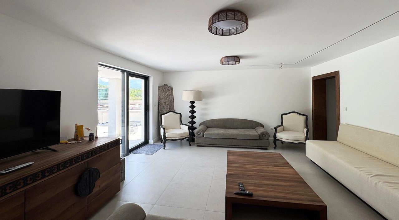 Дом в Ластве, Черногория, 180 м² - фото 4