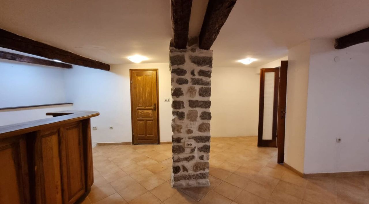 Квартира в Которе, Черногория, 88 м² - фото 4