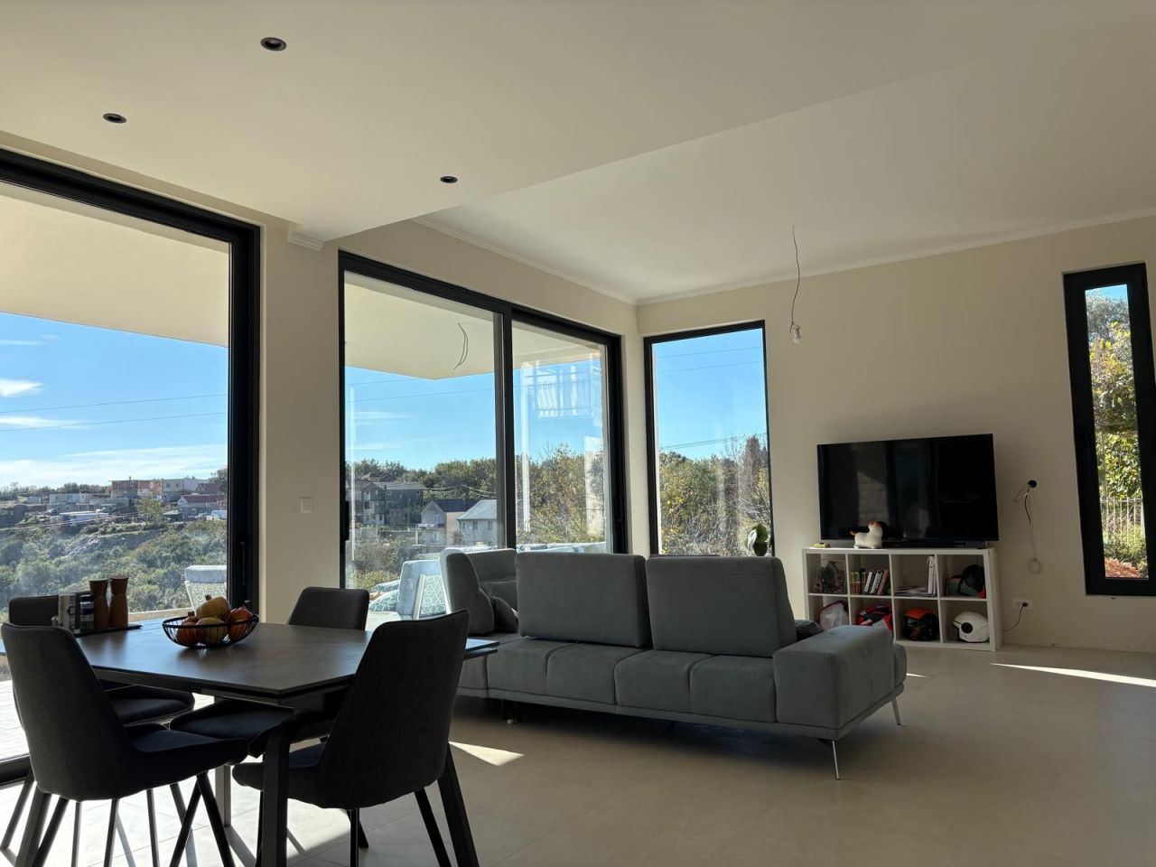 Вилла в Херцег-Нови, Черногория, 179 м² - фото 1