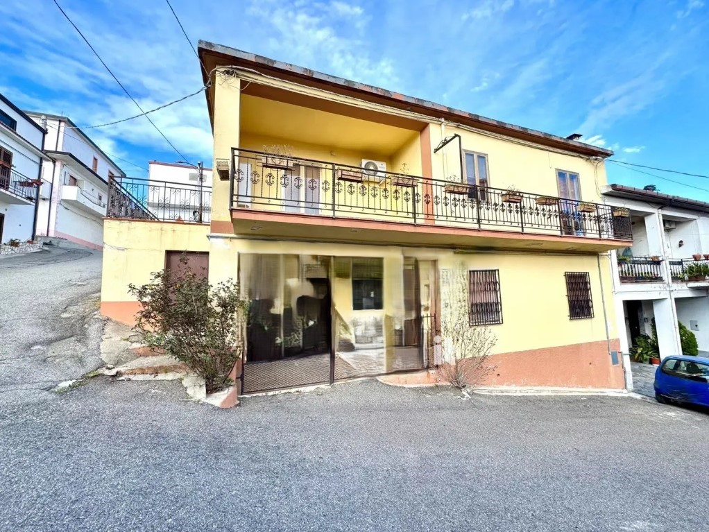 Дом в Реджо-ди-Калабрии, Италия, 220 м² - фото 3