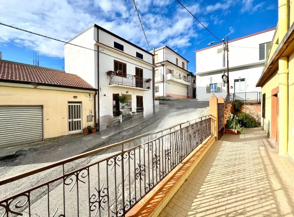 Дом в Реджо-ди-Калабрии, Италия, 220 м² - фото 6