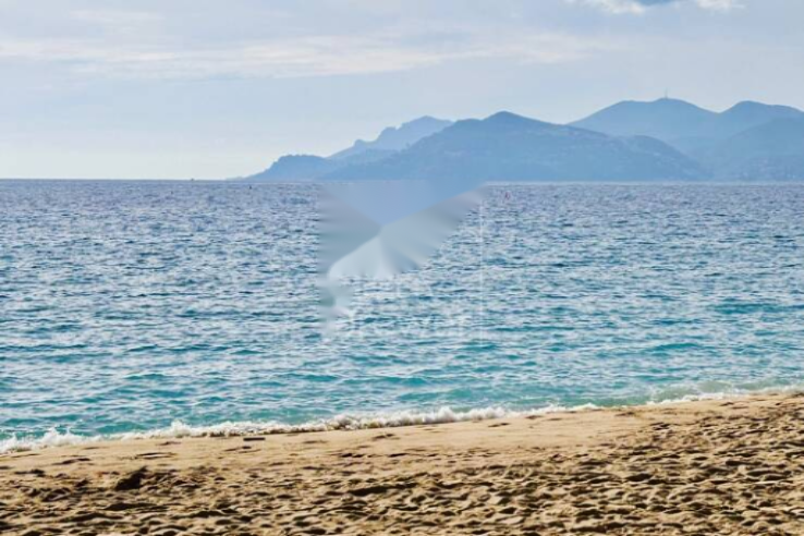 Квартира в Каннах, Франция, 60 м² - фото 1