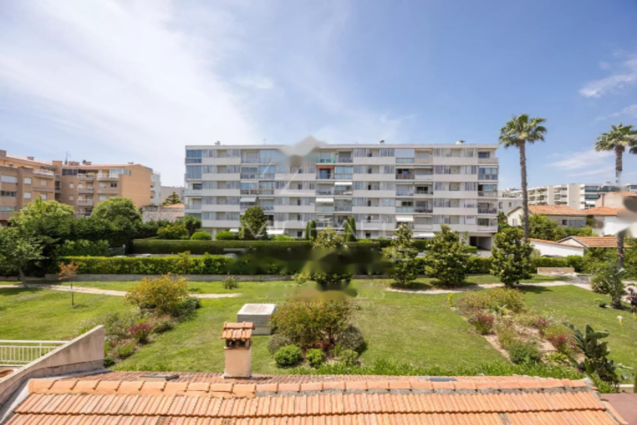 Квартира в Каннах, Франция, 75 м² - фото 1